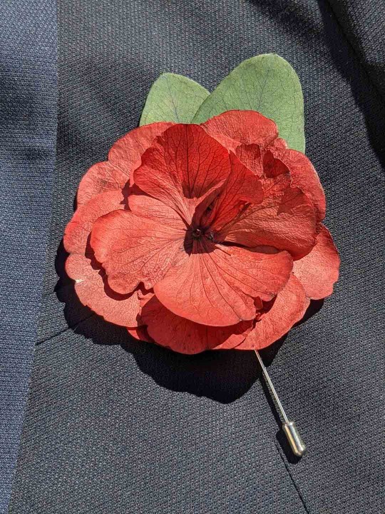 Boutonnière homme en fleurs stabilisées