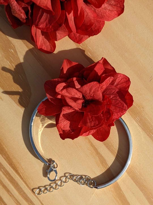 Bracelet en hortensias rouge