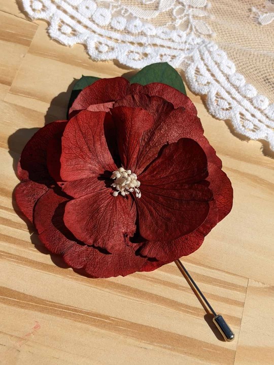 Boutonnière homme en fleurs stabilisées