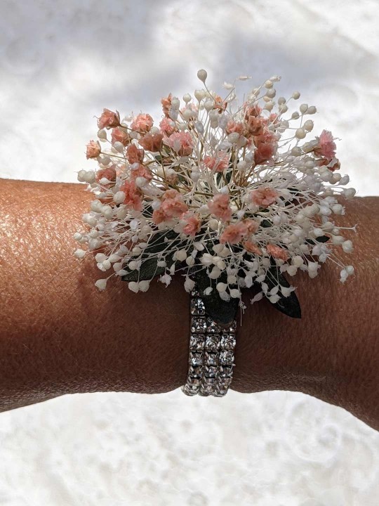 Bracelet de mariée bohème chic en fleurs éternelles