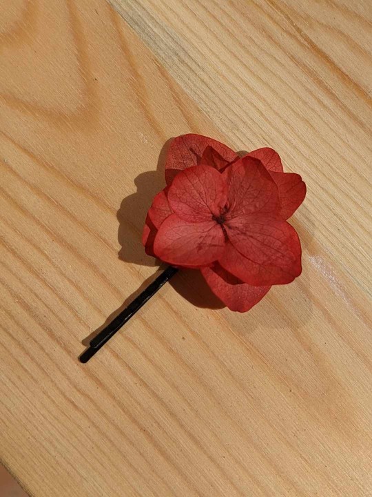 Petite barrette en fleurs stabilisées hortensia (+20 couleurs)