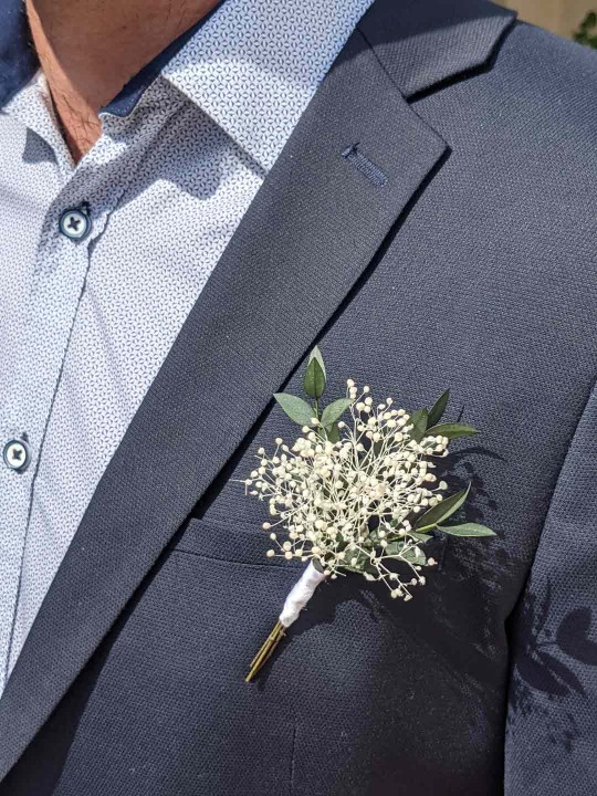 Boutonnière homme en fleurs stabilisées