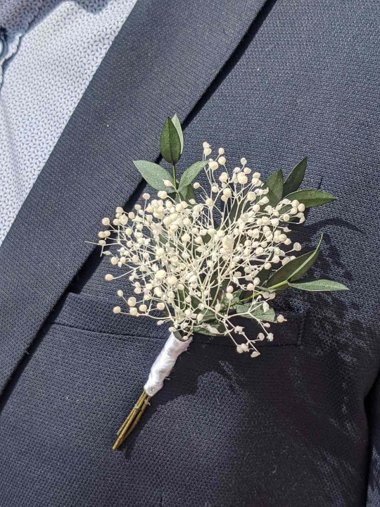 Boutonnière homme en fleurs stabilisées