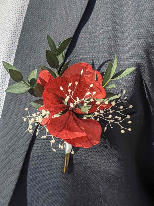 Boutonnière homme en fleurs stabilisées