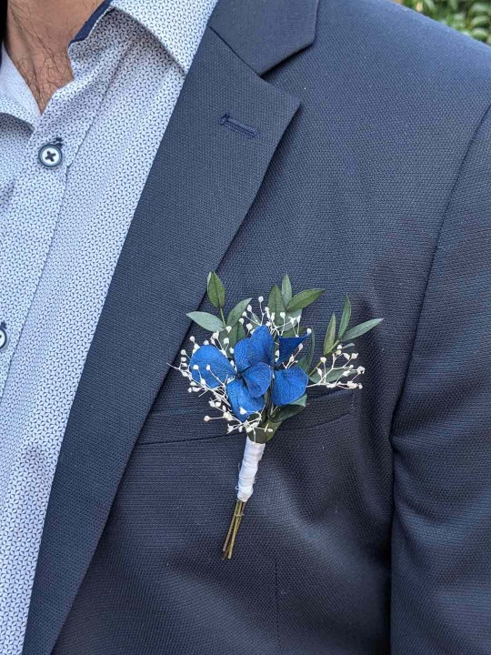 Boutonnière homme en fleurs stabilisées