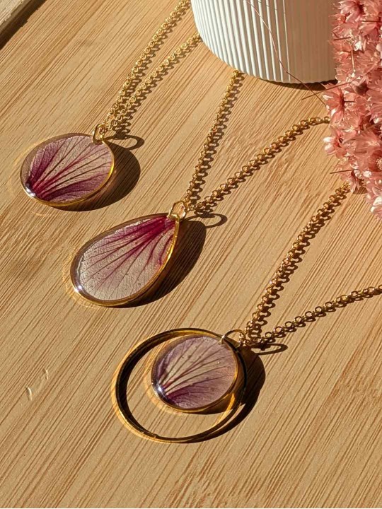 Collier en pétale séché de la Costa Dorada Collier en pétale séché de la Costa Dorada