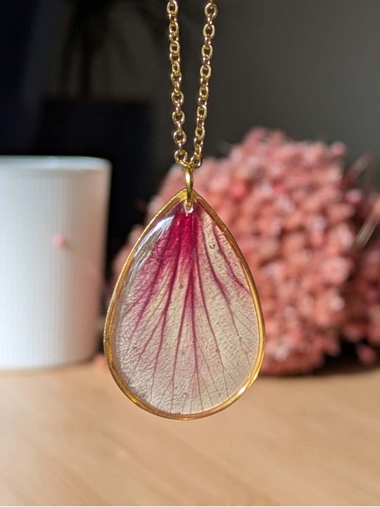 Collier en pétale séché de la Costa Dorada Collier en pétale séché de la Costa Dorada