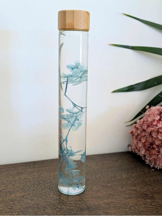 Fleur immergée bleue 