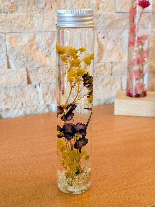 Fleur immergée jaune / lavande / pensée Fleur immergée jaune / lavande / pensée