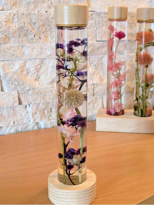 Fleur immergée violette / beige / rose