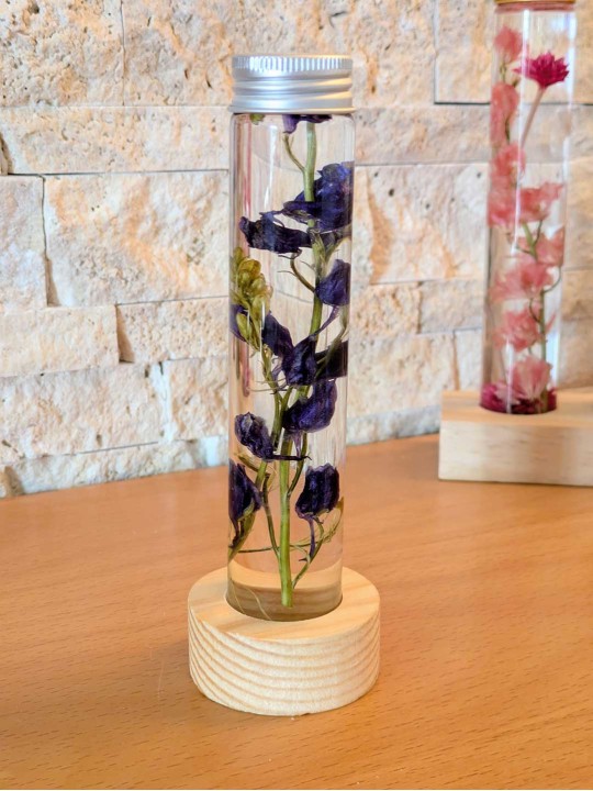 Fleur immergée violette