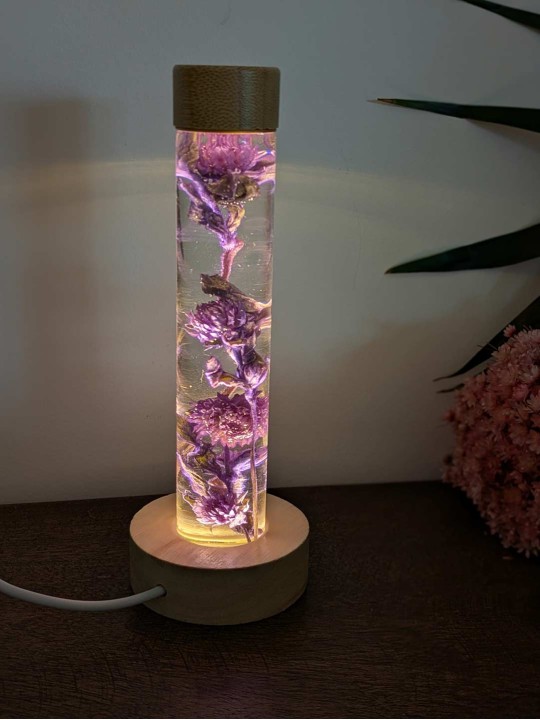 Fleur immergée violette