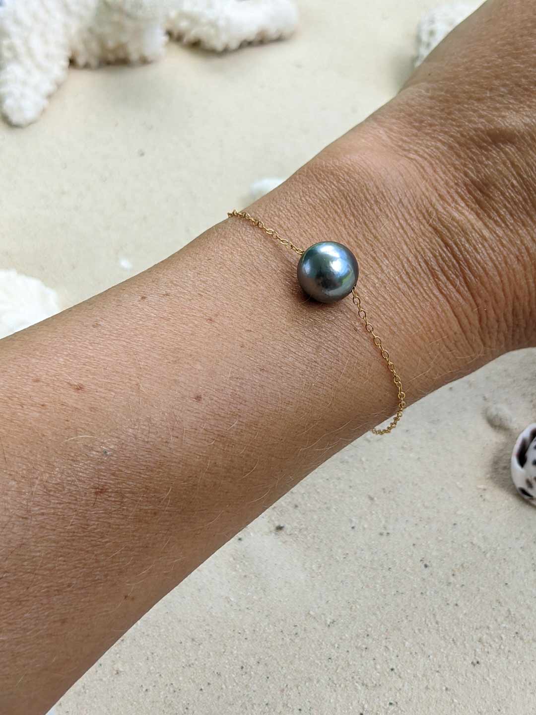 Collier en or 1 authentique perle de Tahiti flottante - grise métal