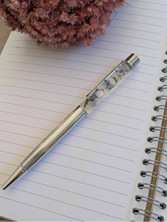 Stylo fleur immergée Myosotis